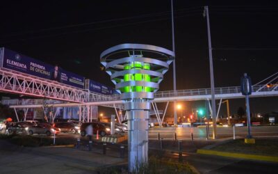 Torres de microalgas filtran el aire como lo harían 400 árboles