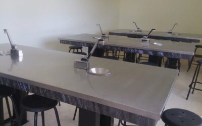 MUEBLES PARA LABORATORIO
